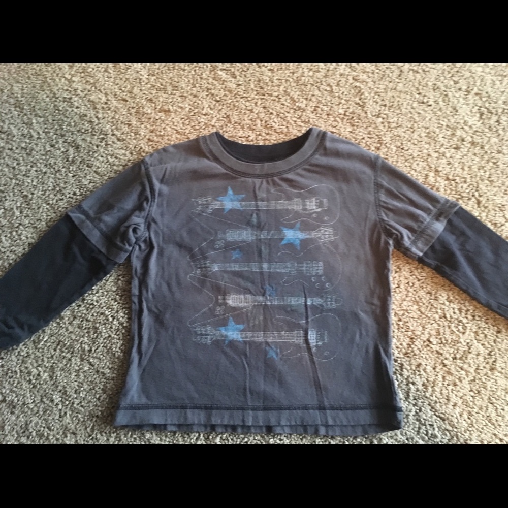 Boys long sleeved tee, size 5T